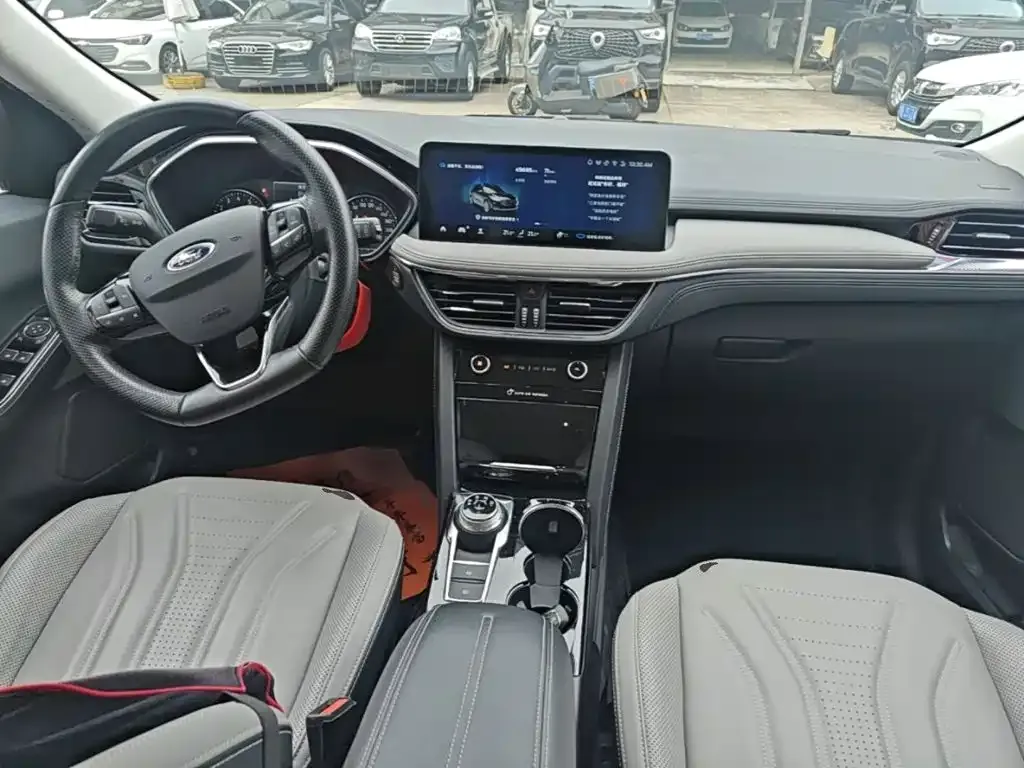 Ford Escape 2022 из CN, фото 5