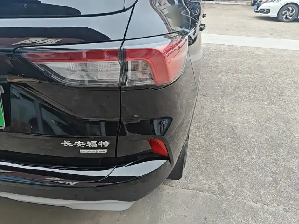 Ford Escape 2022 из CN, фото 6
