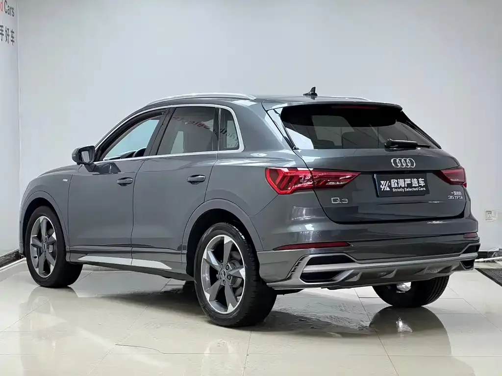 Audi Q3 — фото 5
