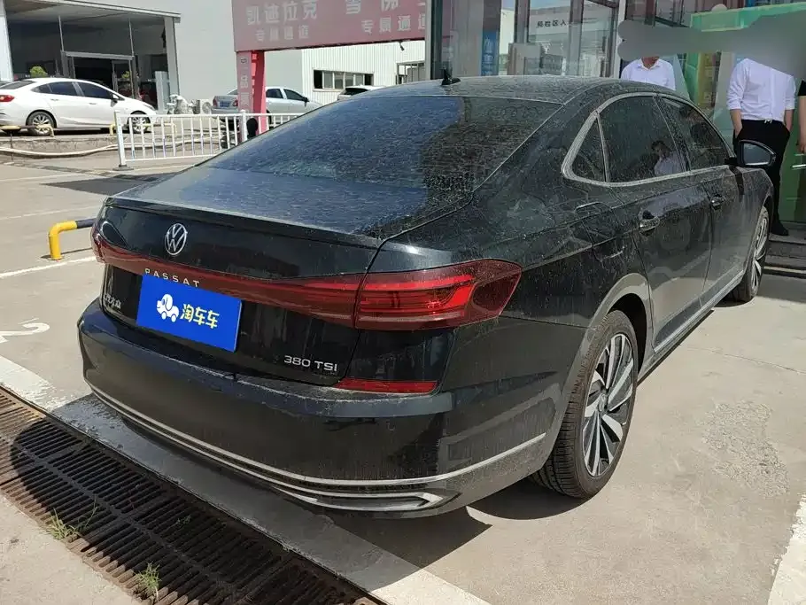 Volkswagen Passat — фото 10