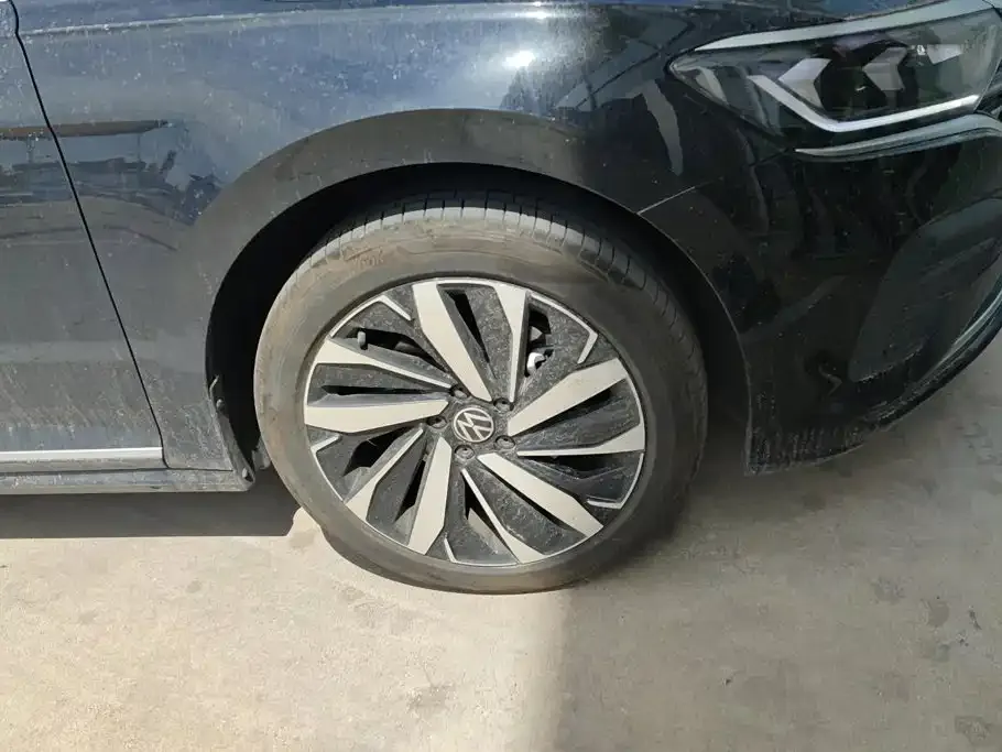 Volkswagen Passat — фото 4