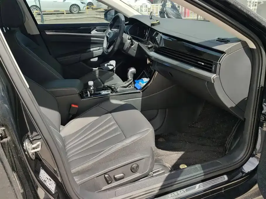 Volkswagen Passat — фото 8