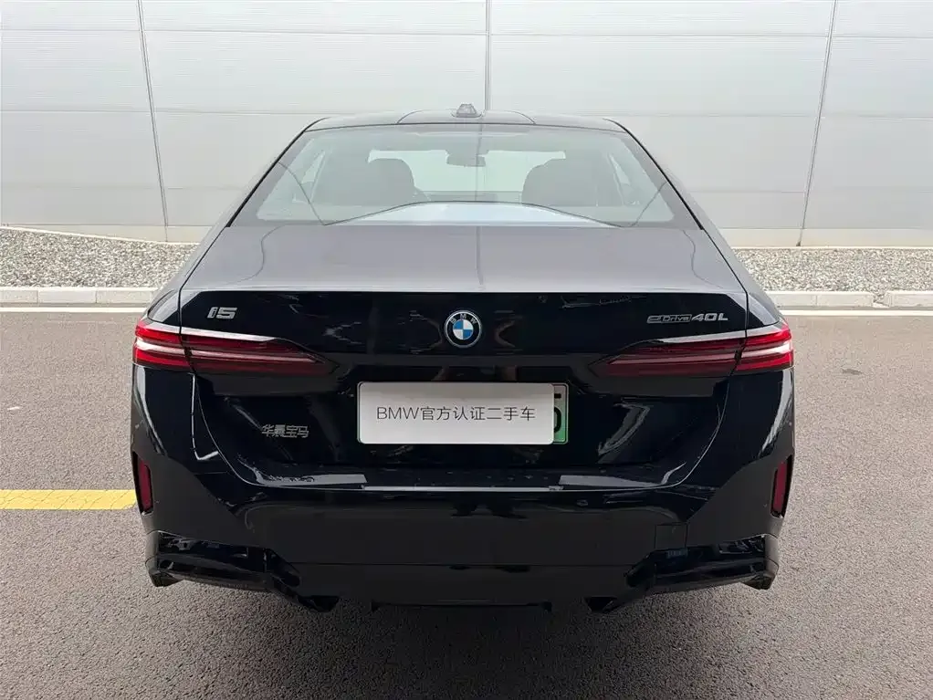 BMW i5 — фото 7