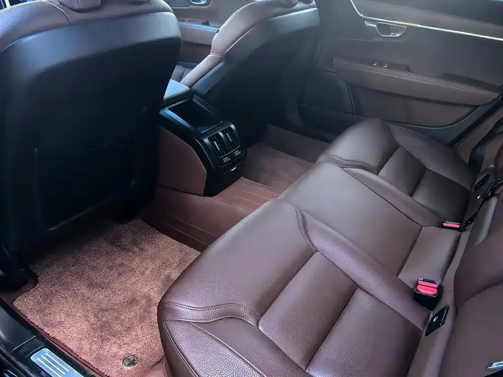 Volvo S90 — фото 3
