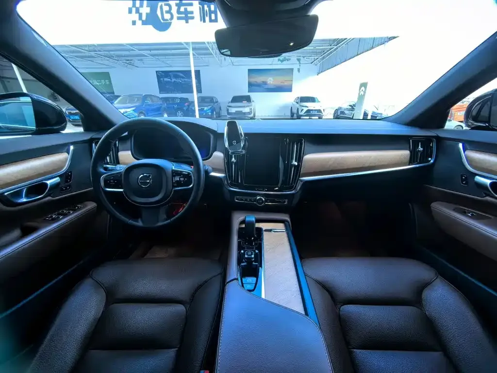 Volvo S90 — фото 7