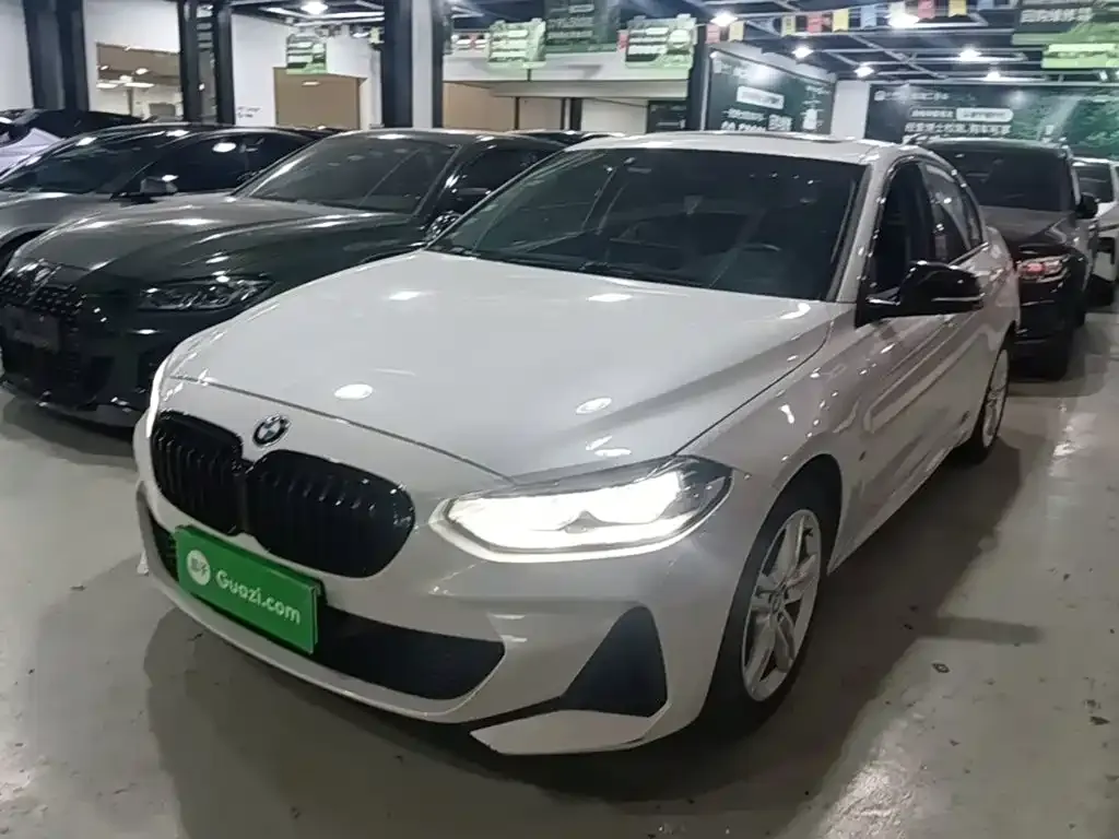 BMW 1 Series — фото 1