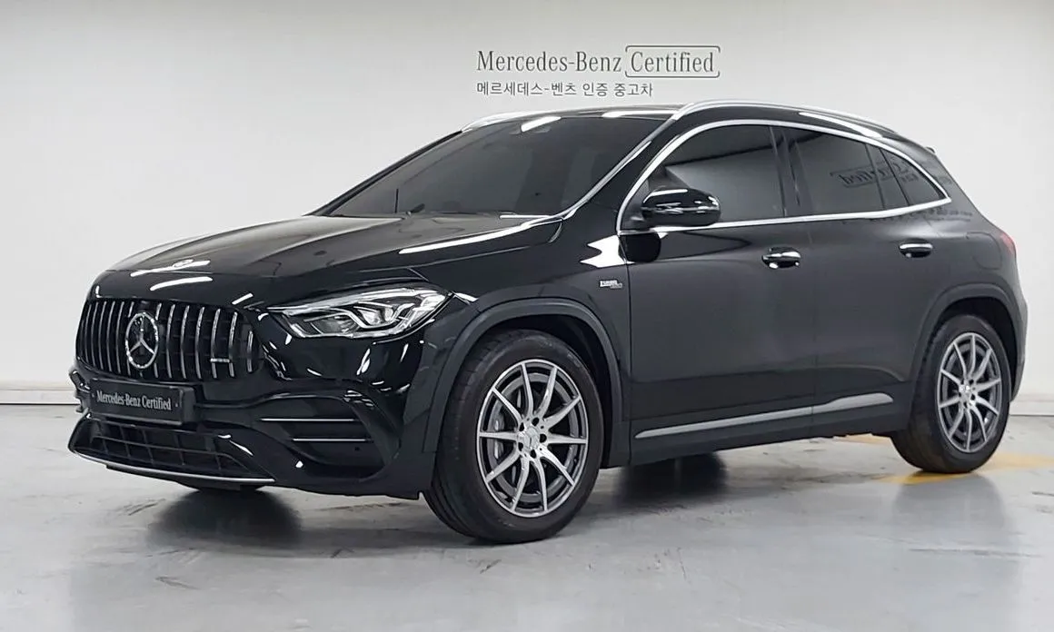Mercedes-Benz GLA-Class GLA45 AMG 4MATIC+ 1