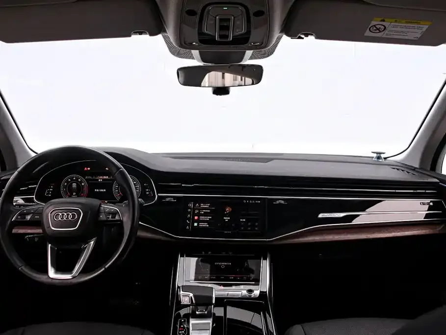 Audi Q7 — фото 3