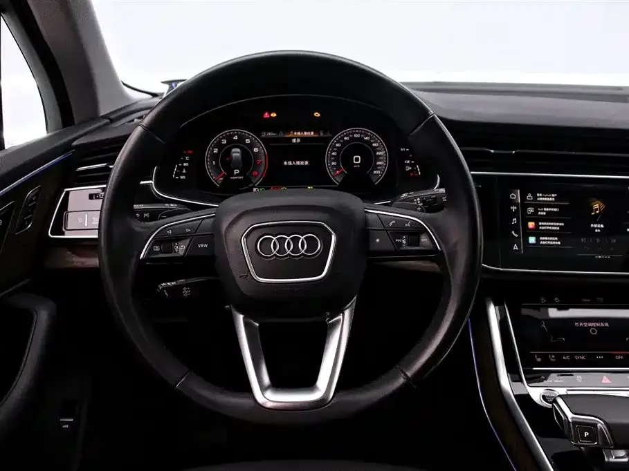 Audi Q7 — фото 9