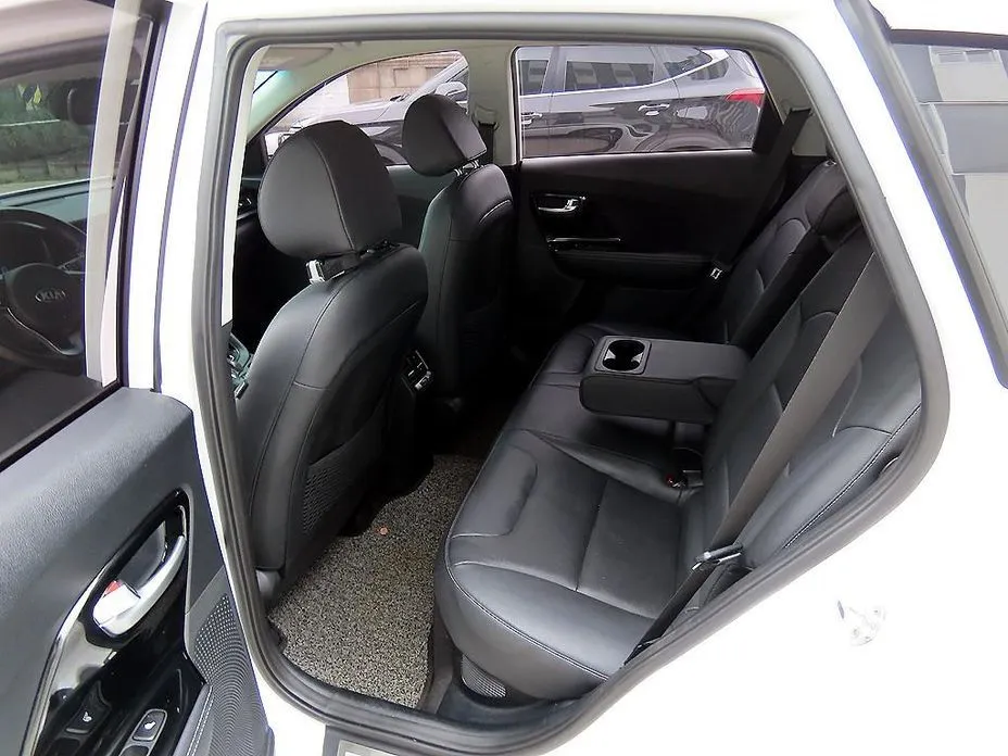 Kia Niro 2021 из KR, фото 6
