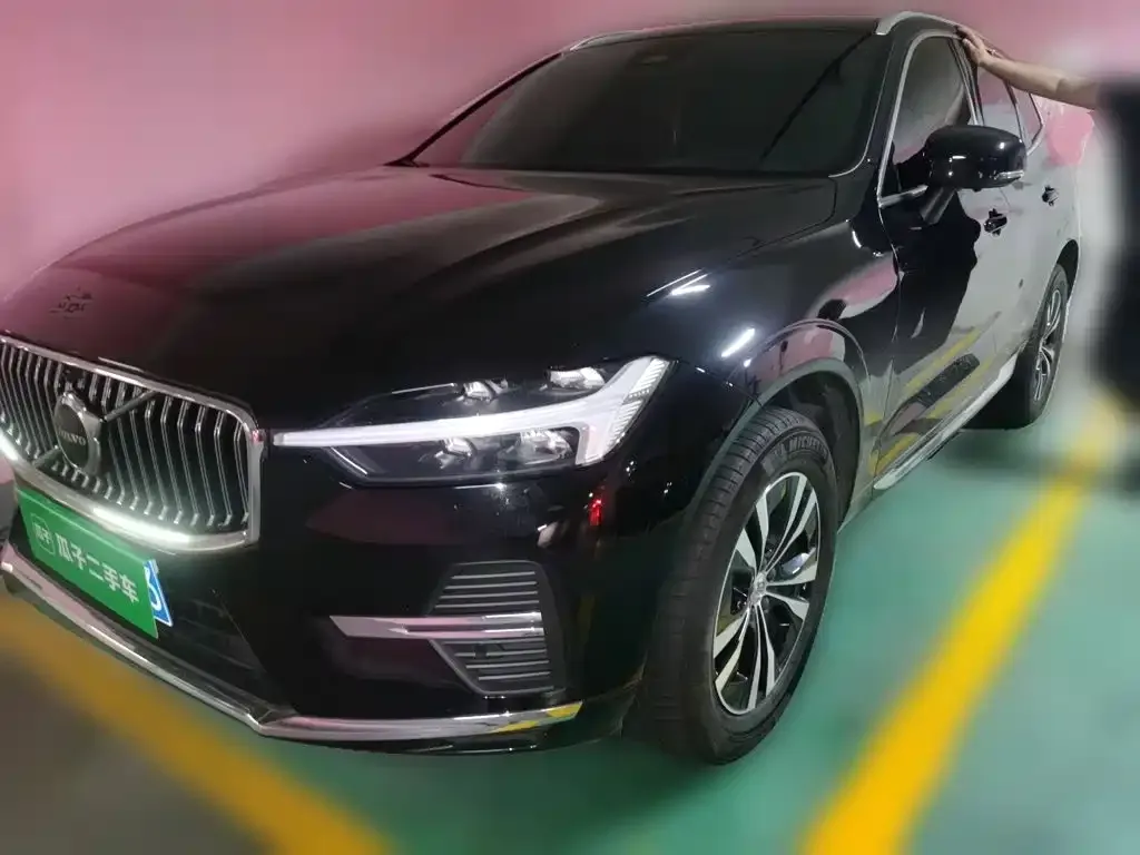 Volvo XC60 — фото 4