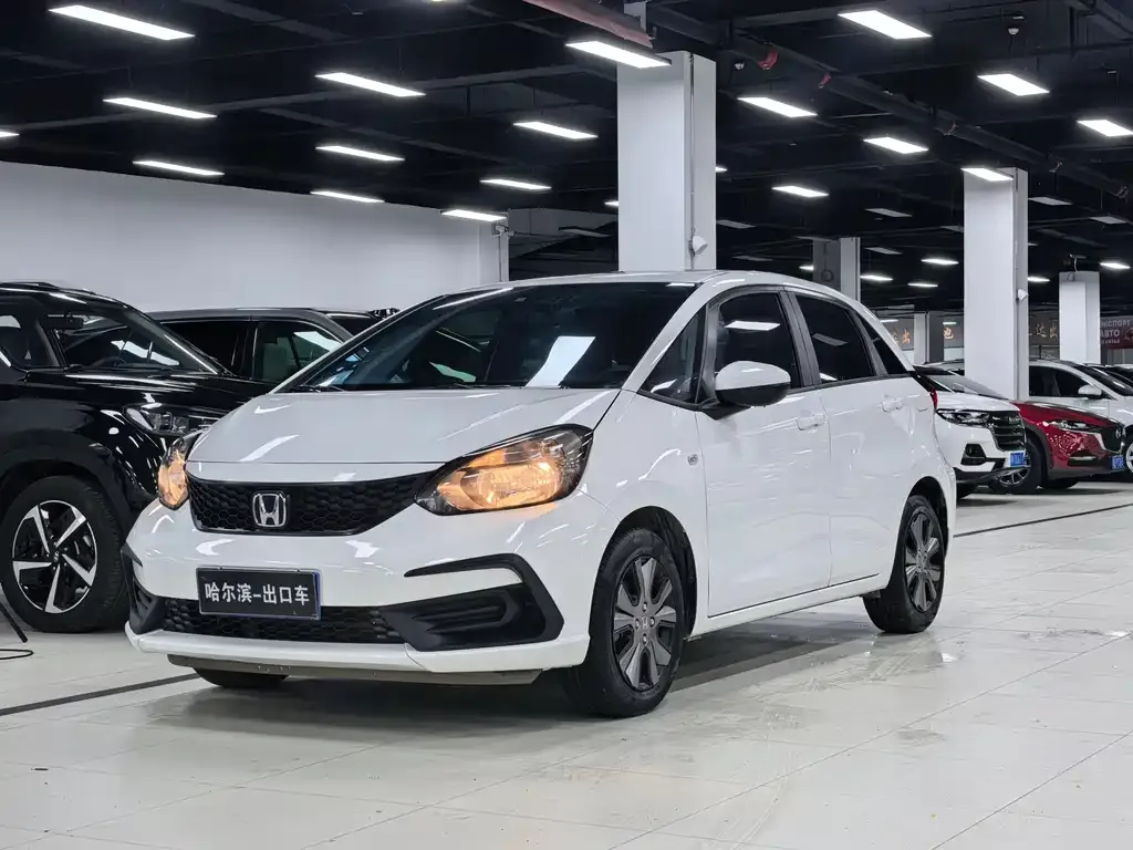 Honda Fit — фото 1