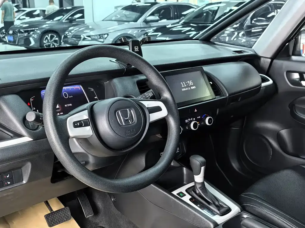 Honda Fit — фото 5