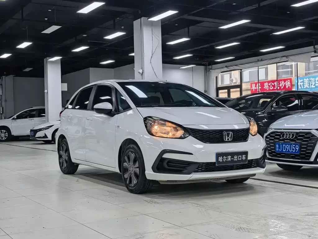Honda Fit — фото 9
