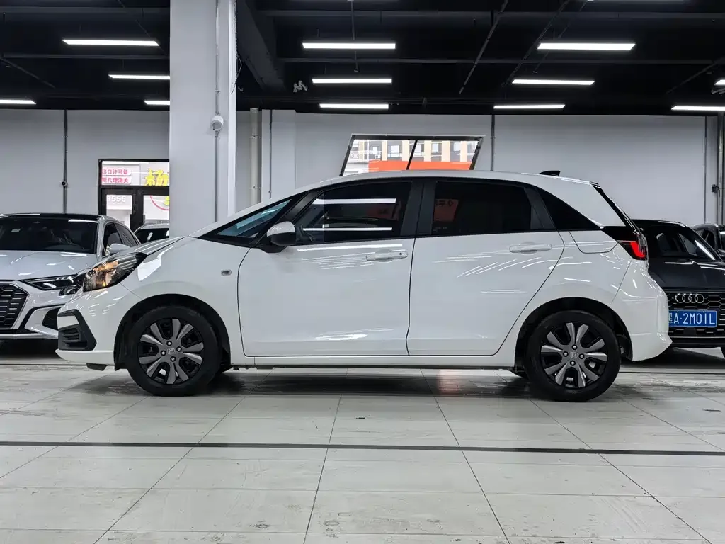 Honda Fit — фото 3