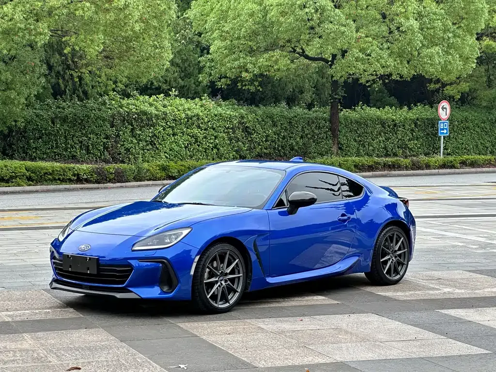 Subaru BRZ — фото 1