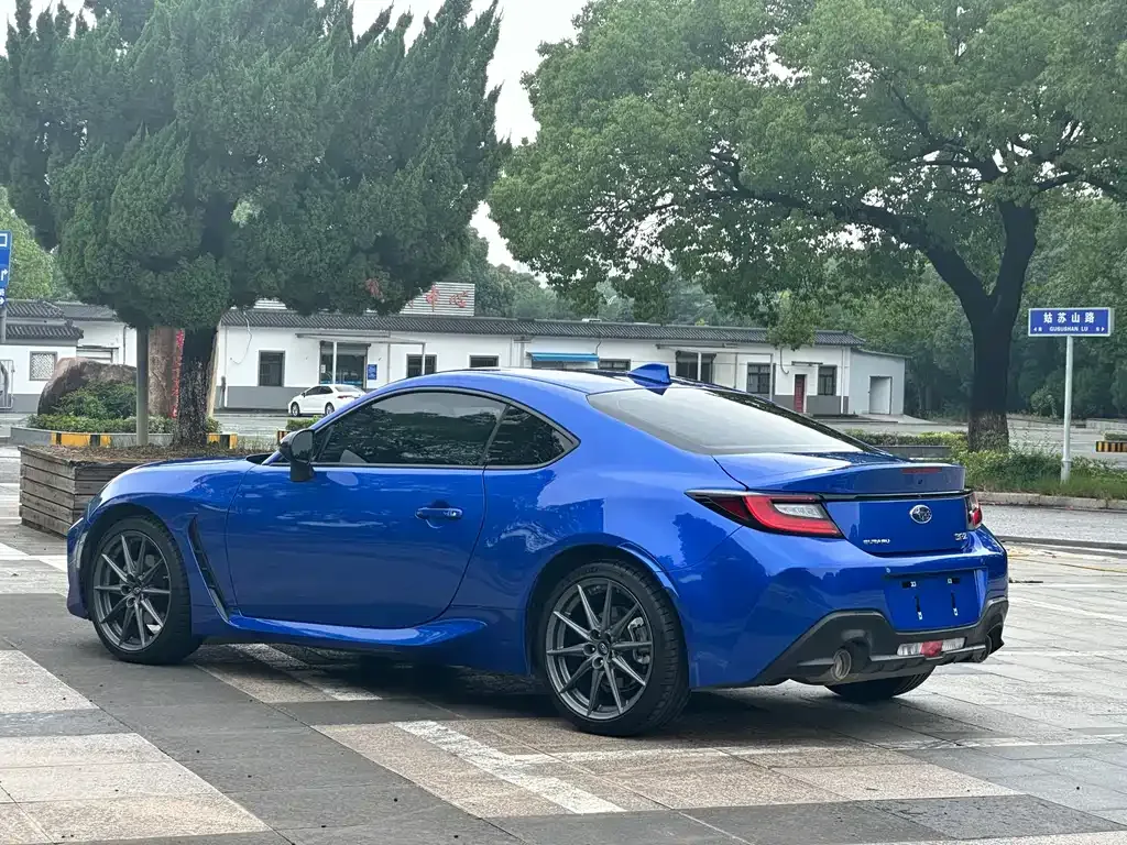 Subaru BRZ — фото 3