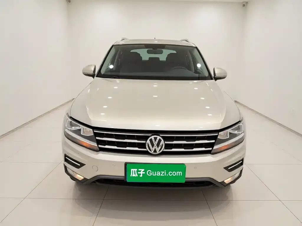 Volkswagen Tiguan L — фото 3
