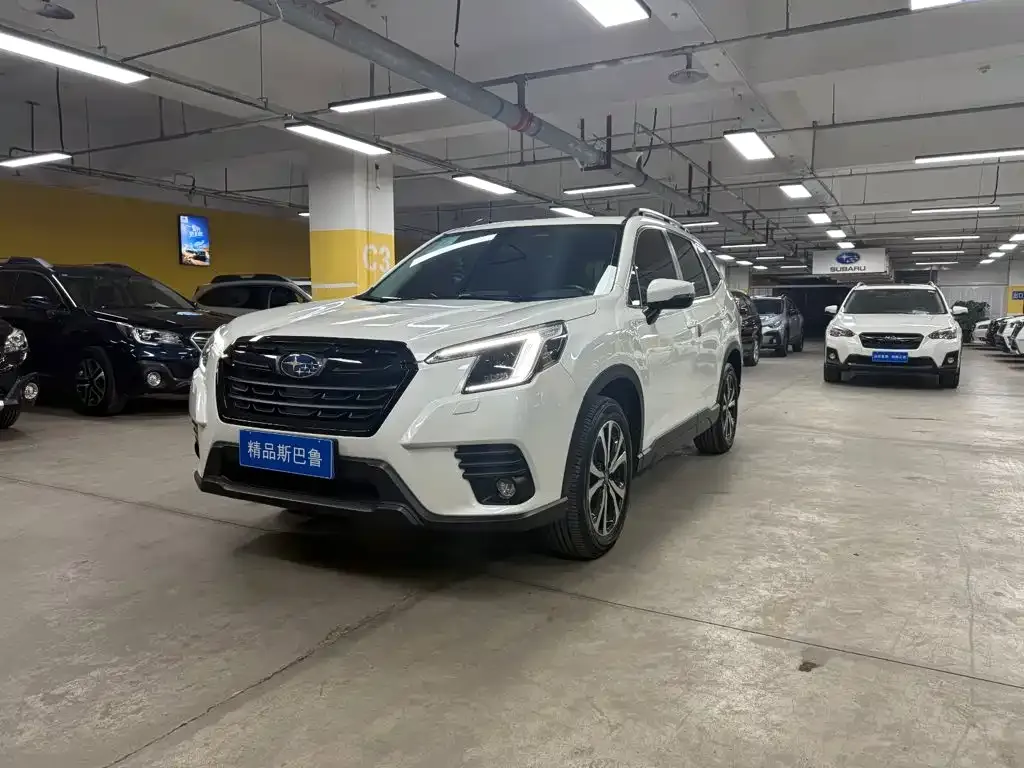Subaru Forester — фото 1