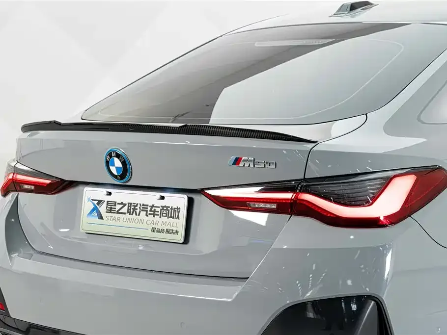 BMW i4 — фото 4