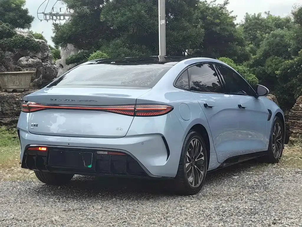 BYD Seal — фото 6
