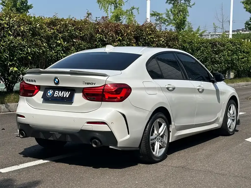 BMW 1 Series — фото 9