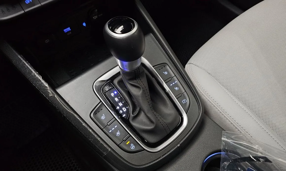 Hyundai Kona 2023 из KR, фото 7