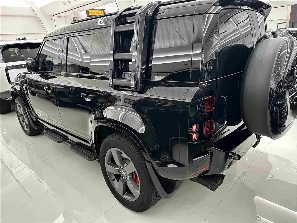 Land Rover Defender — фото 8