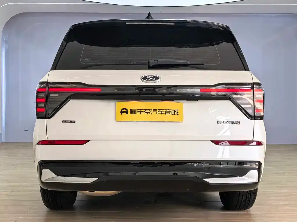 Ford Edge — фото 7