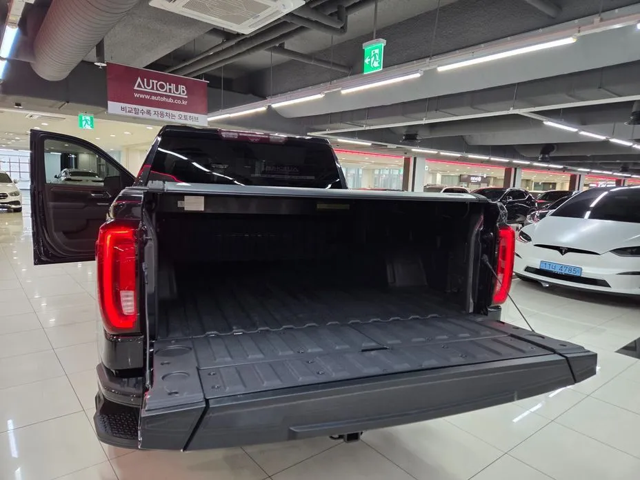 GMC Sierra — фото 9