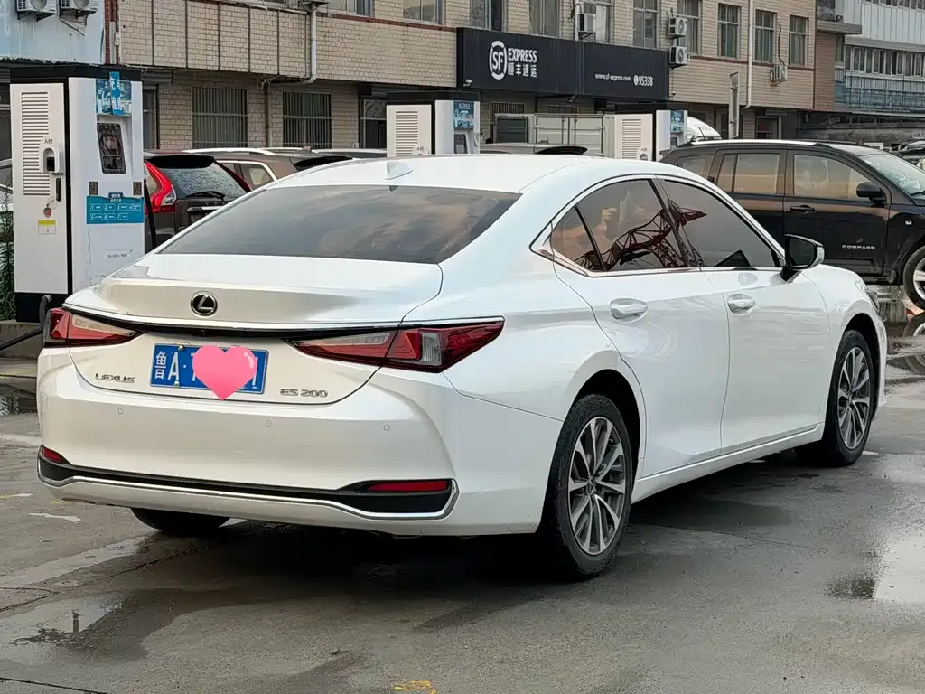 Lexus ES 2024 из CN, фото 4