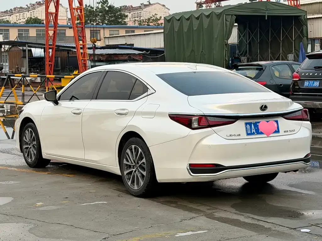 Lexus ES 2024 из CN, фото 9