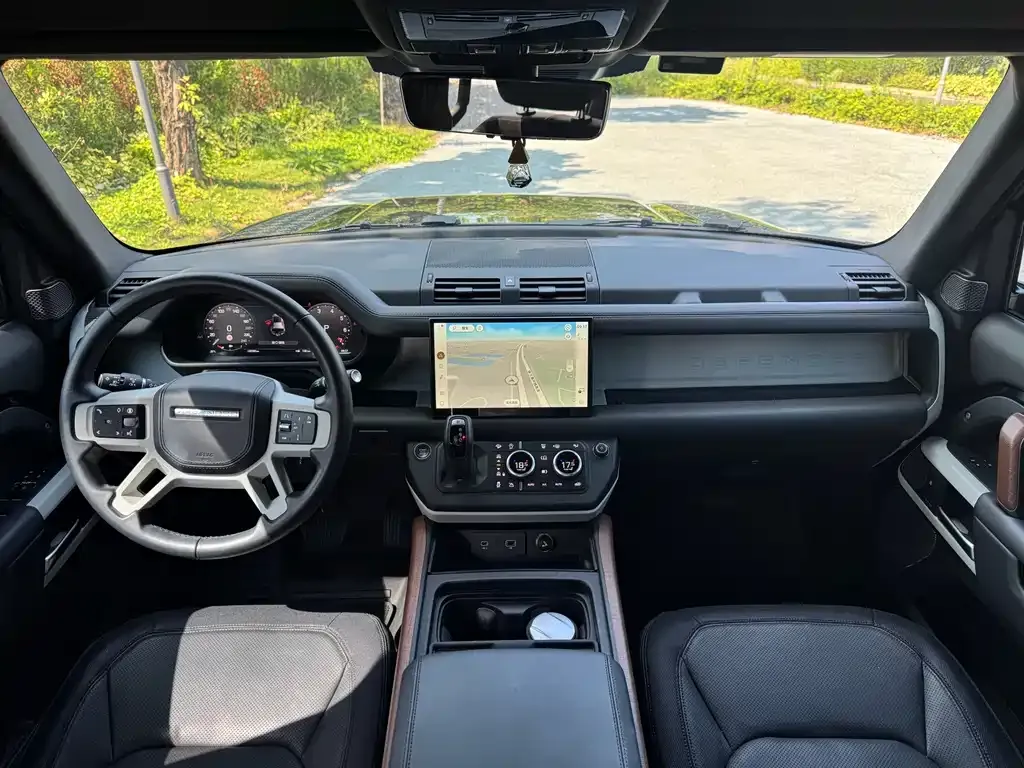 Land Rover Defender — фото 4