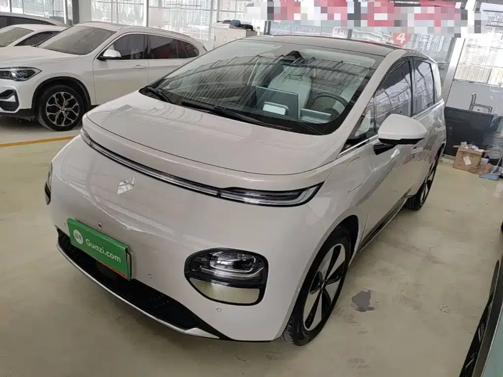 Baojun Yunduo — фото 1