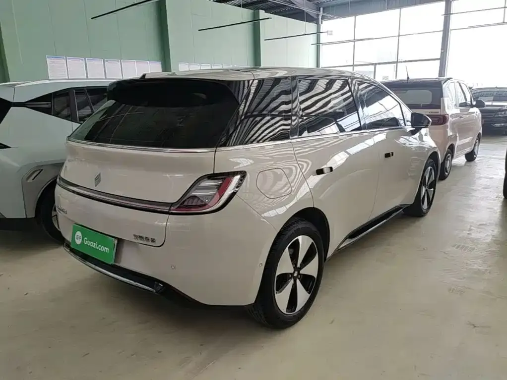 Baojun Yunduo — фото 10