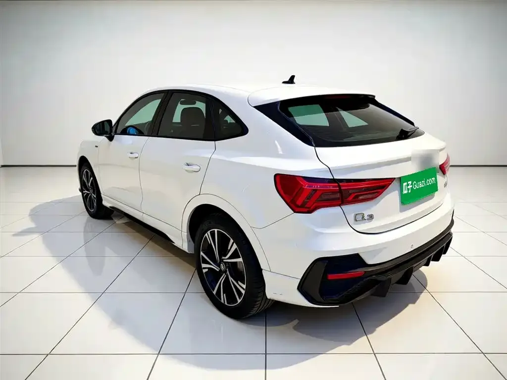 Audi Q3 Sportback — фото 6