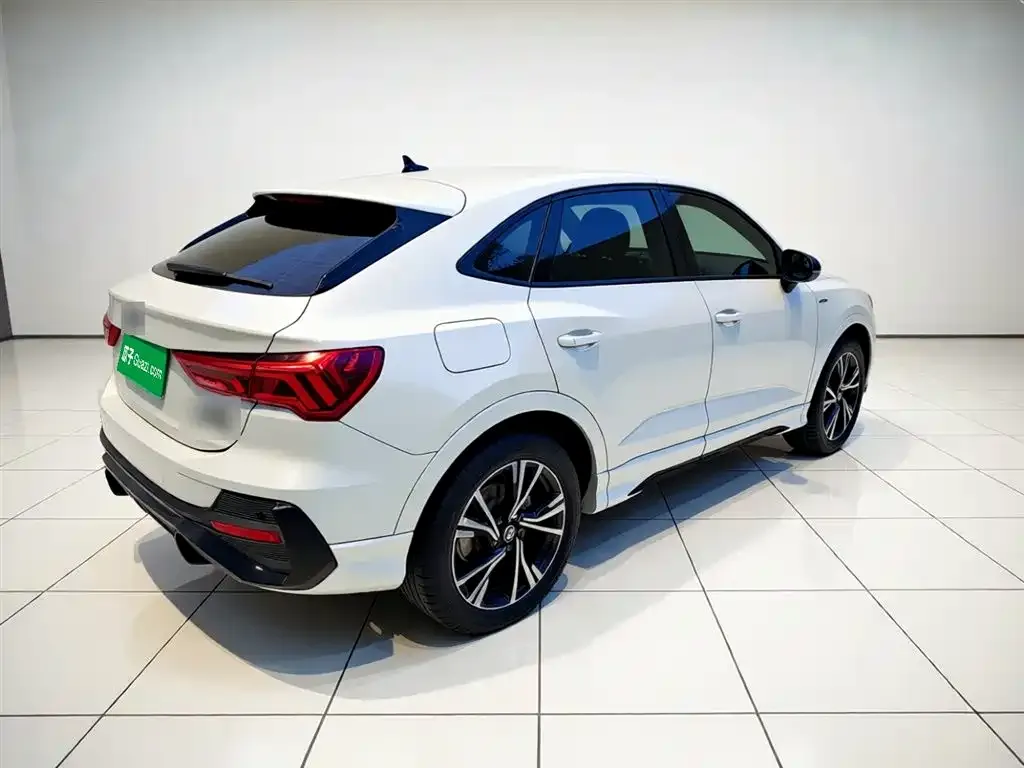 Audi Q3 Sportback — фото 5