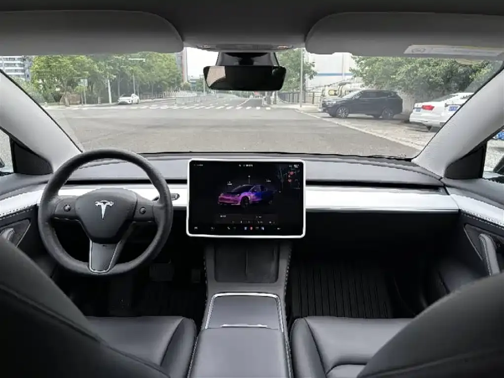 Tesla Model 3 — фото 6