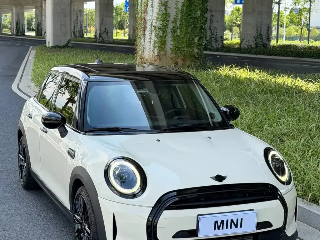 MINI Cooper (3-door) — фото 10