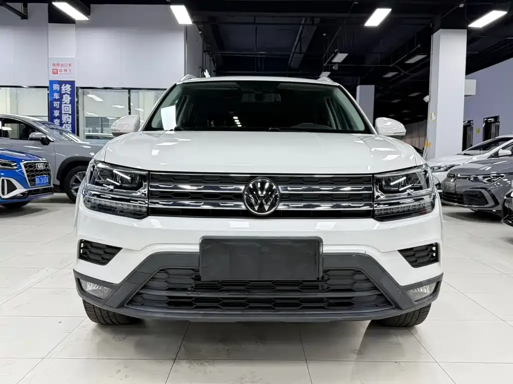 Volkswagen Tharu — фото 5