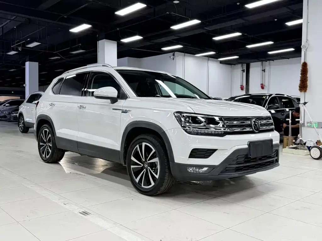 Volkswagen Tharu — фото 9