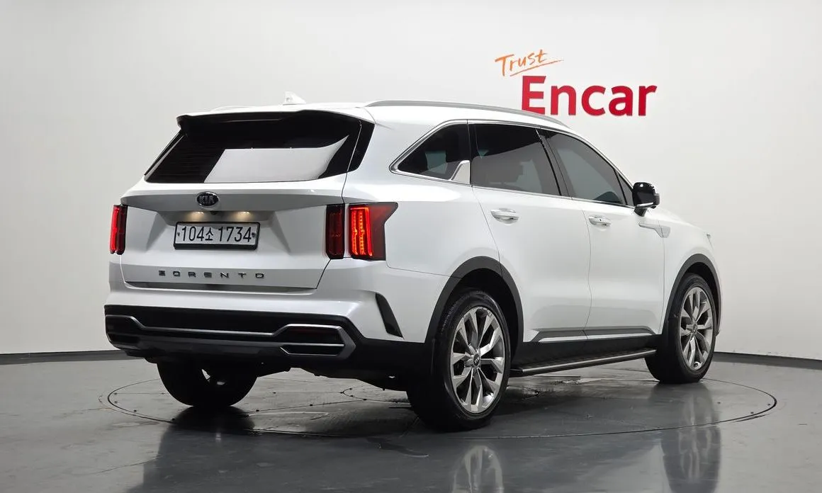 Kia Sorento — фото 5