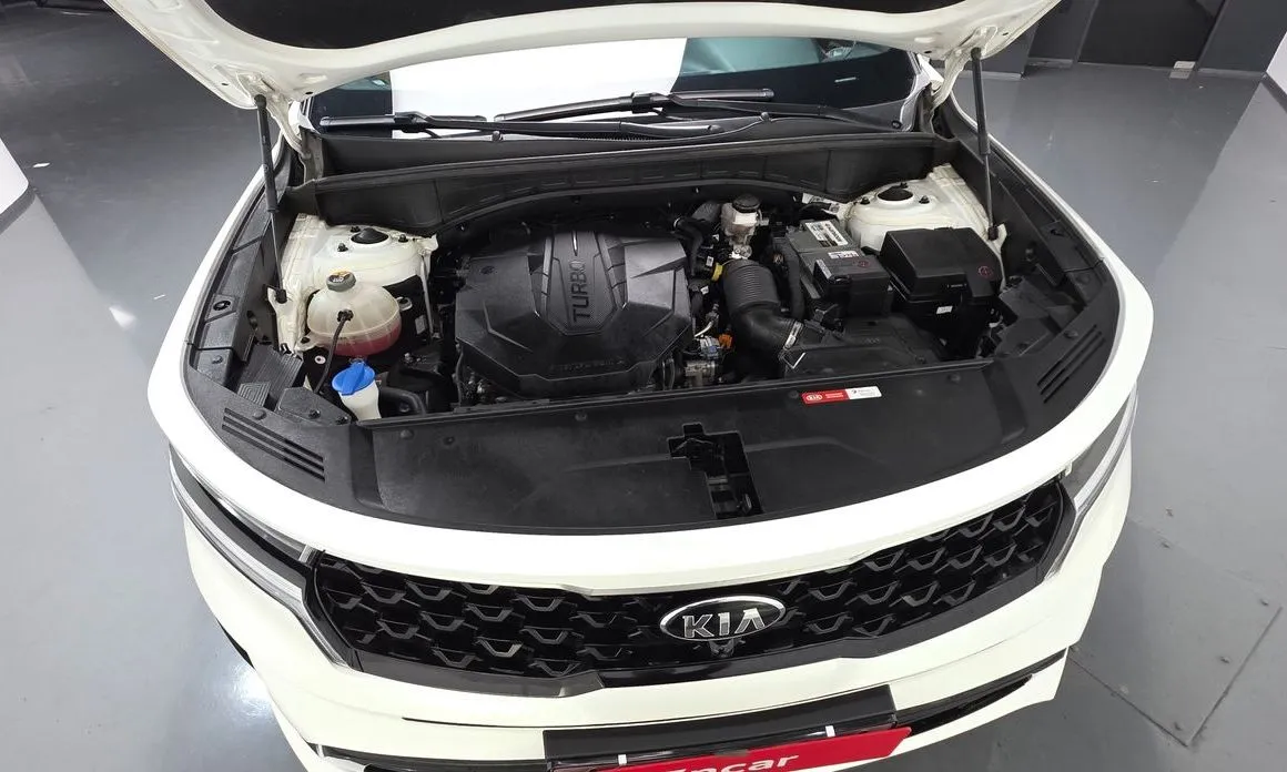 Kia Sorento — фото 7
