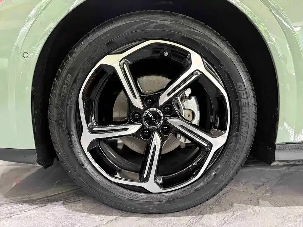 BYD Seal 06GT — фото 3