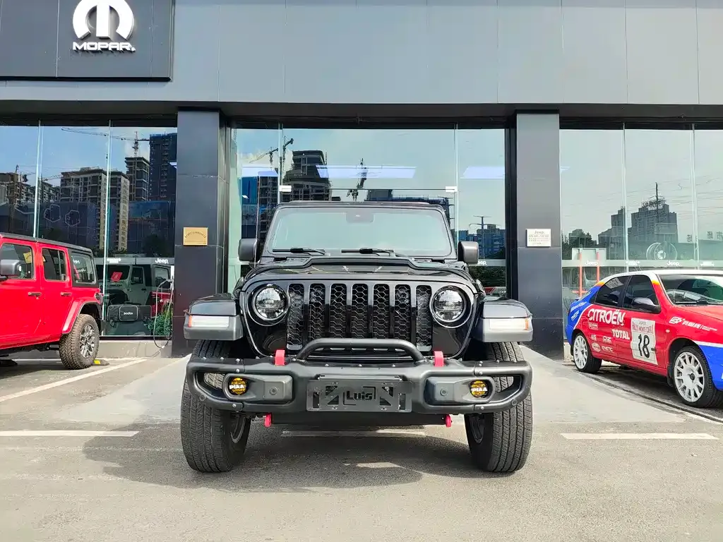 Jeep Wrangler PHEV 2023 из CN, фото 3