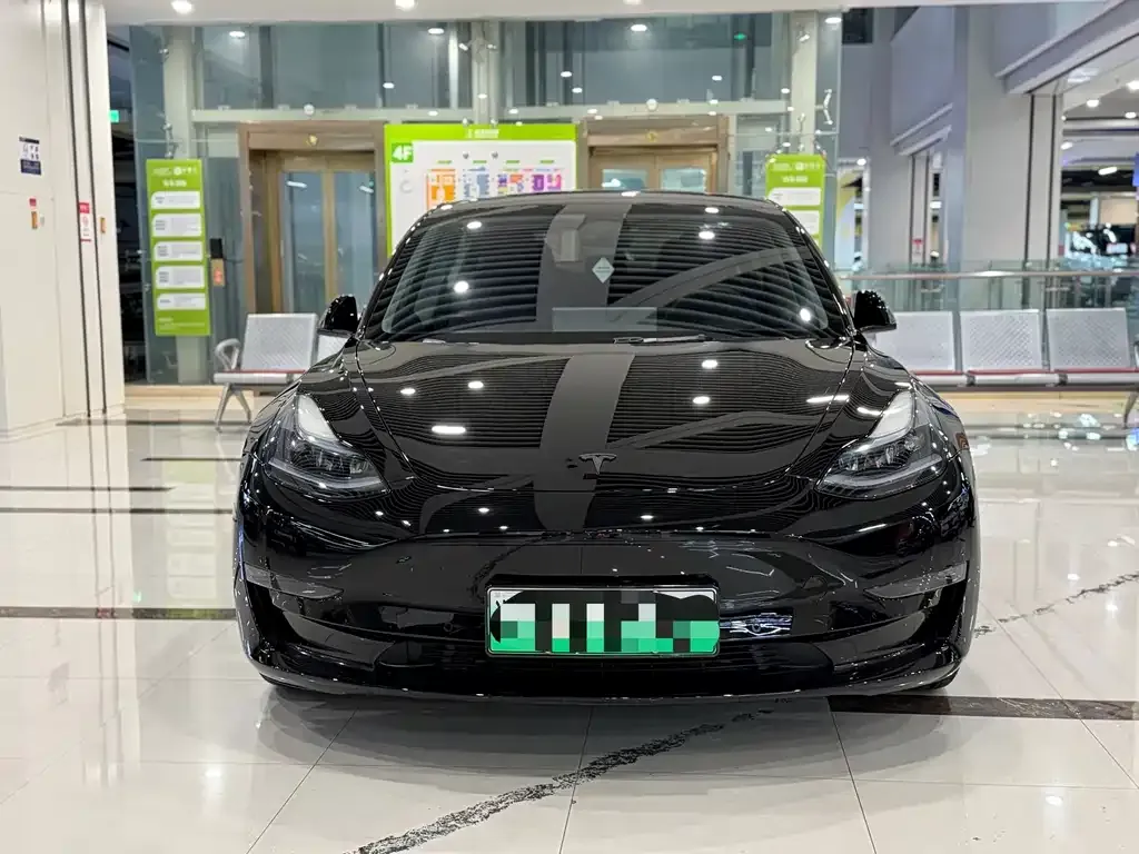 Tesla Model 3 — фото 6