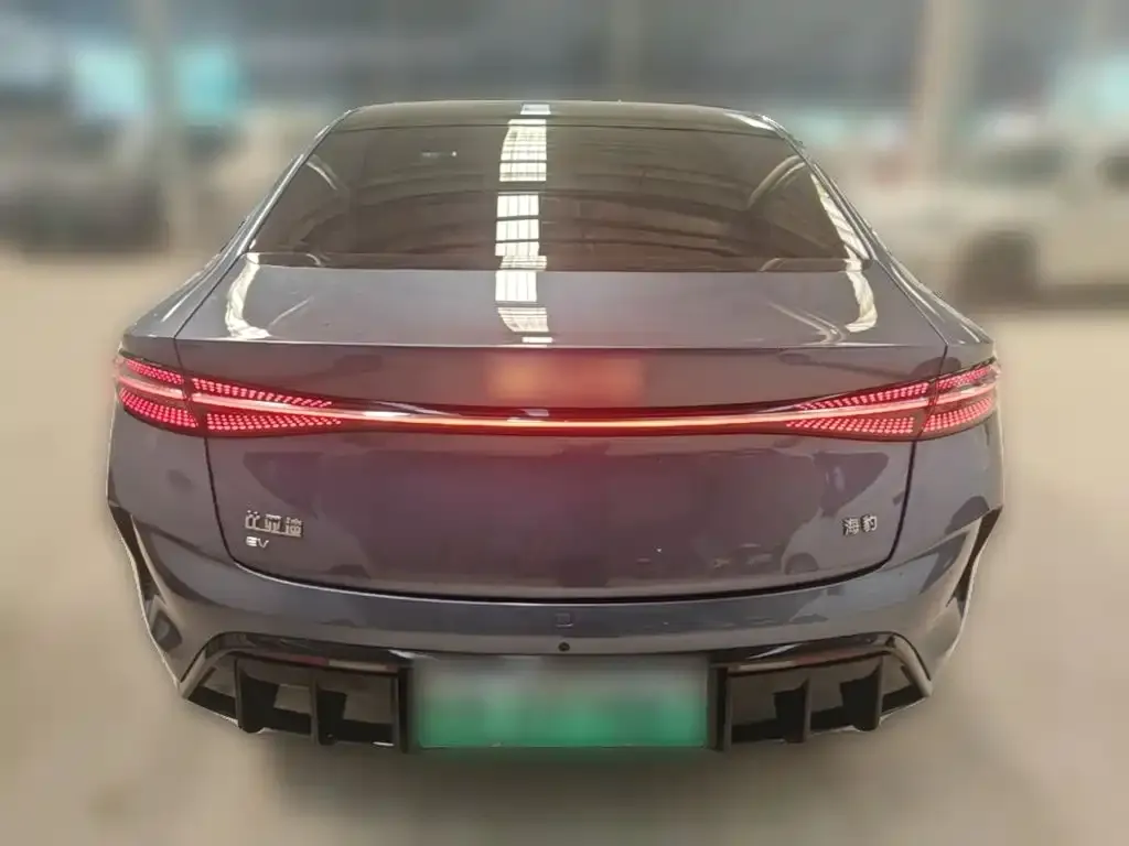 BYD Seal — фото 3