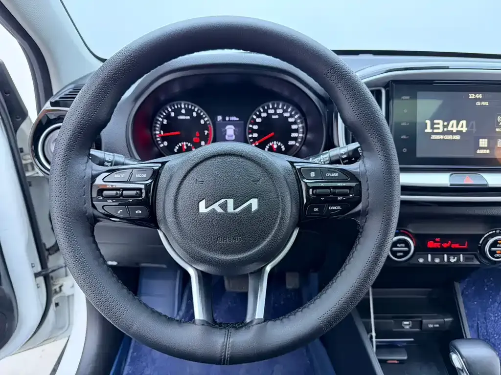 Kia KX1 — фото 3