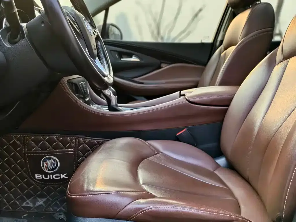 Buick Envision Plus — фото 8