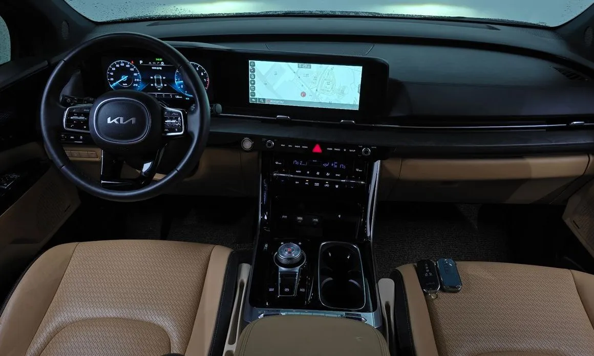 Kia Carnival 2023 из KR, фото 2